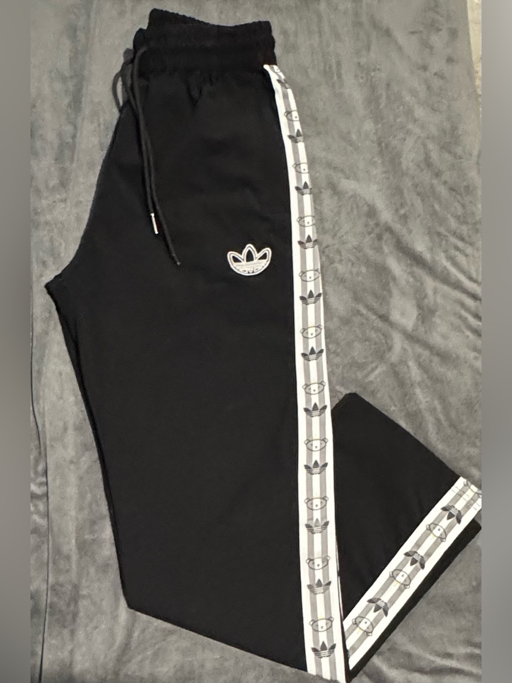Rare VTG 2014 Adidas Originals x Nigo "Retro Bear" Track Pants L EUC